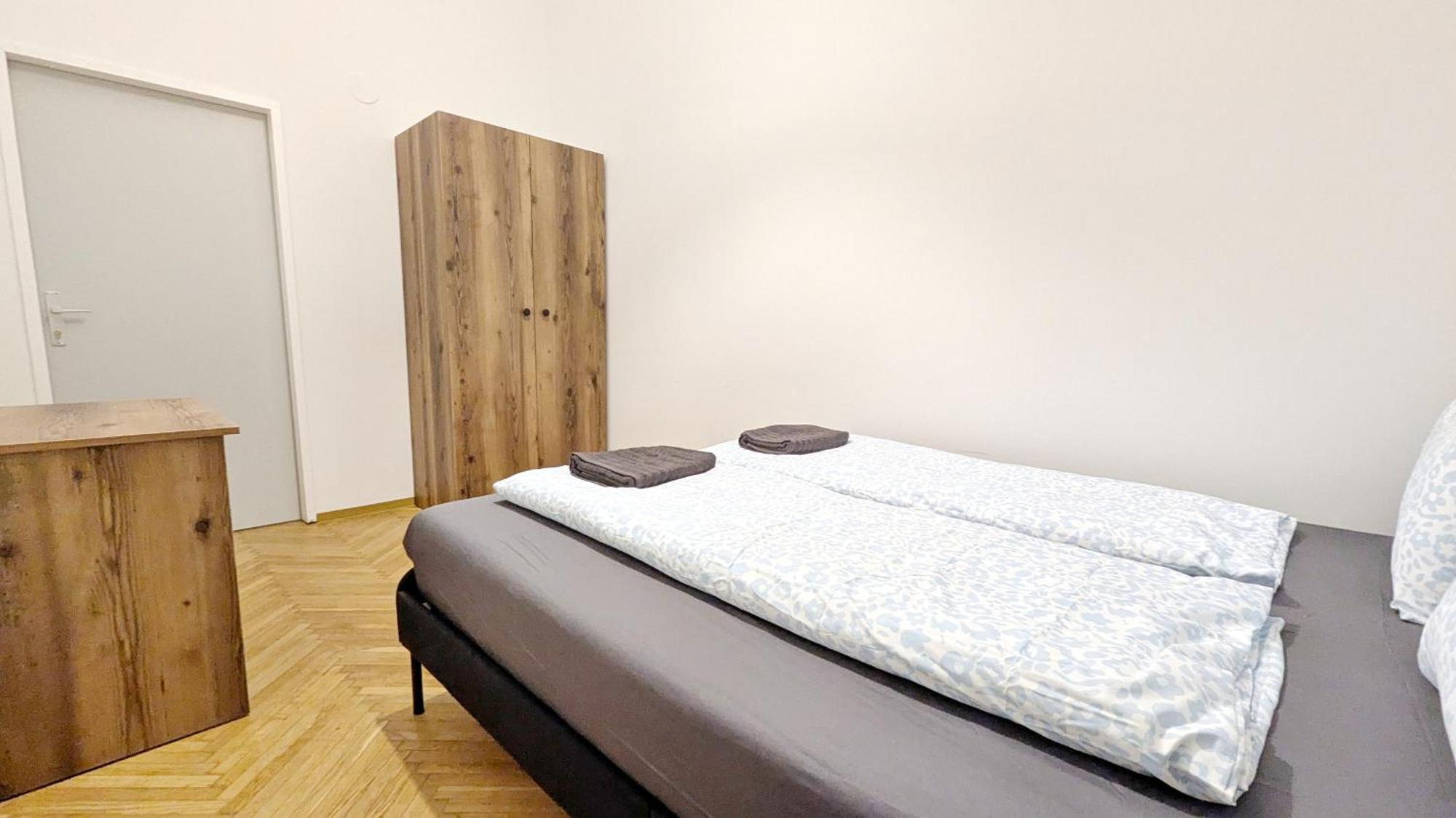 Spacious - 15 Min From Airport & Center, 5 Min From Main-bus Station Ez 7-8 Vienne