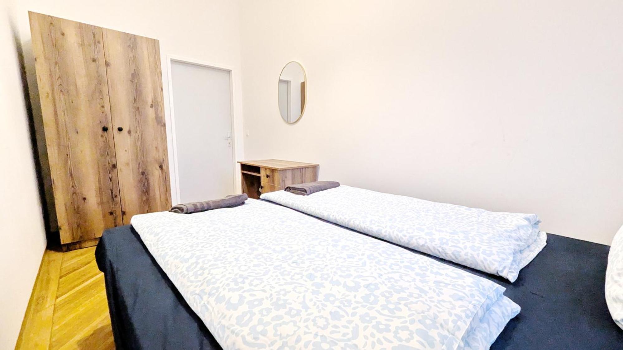 Spacious - 15 Min From Airport & Center, 5 Min From Main-bus Station Ez 7-8 Séjour chez l'habitant