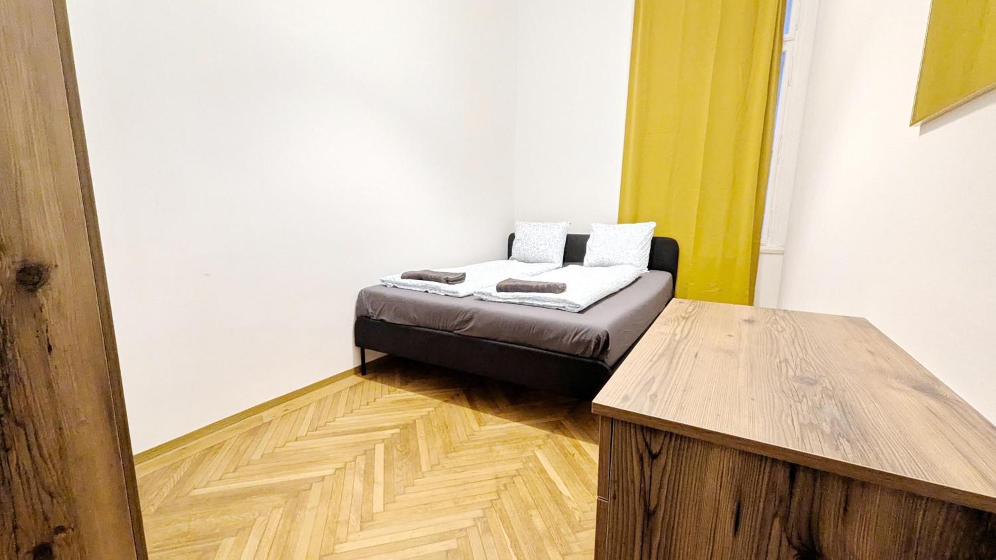 Séjour chez l'habitant Spacious - 15 Min From Airport & Center, 5 Min From Main-bus Station Ez 7-8 *