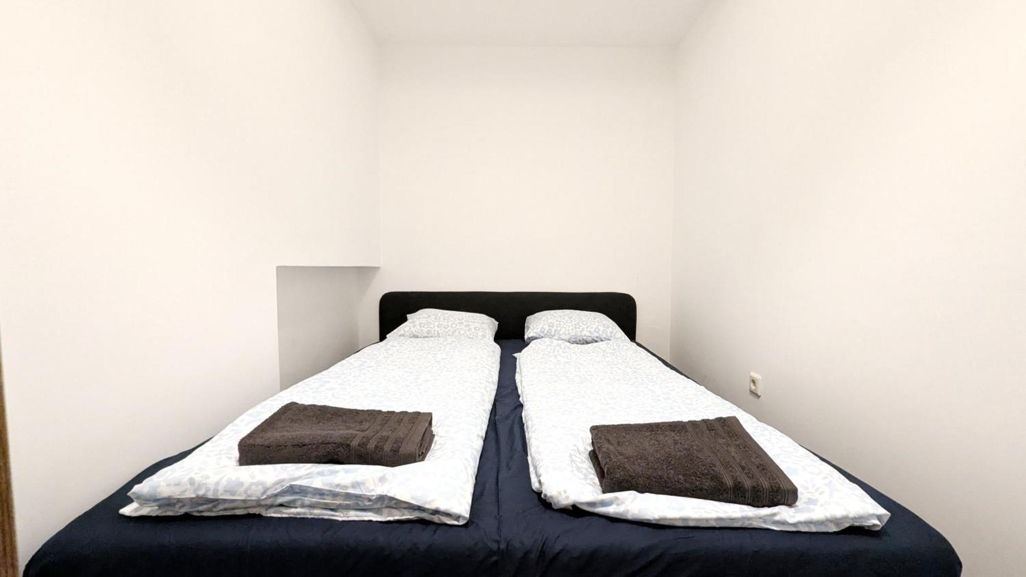 Séjour chez l'habitant Spacious - 15 Min From Airport & Center, 5 Min From Main-bus Station Ez 7-8